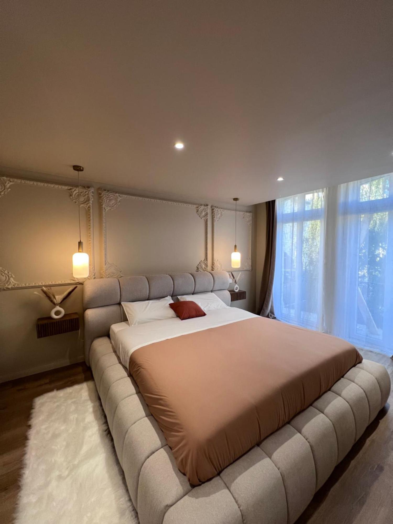 Eden Room - Luxe, Balneo & Sauna Le Mans Exterior foto