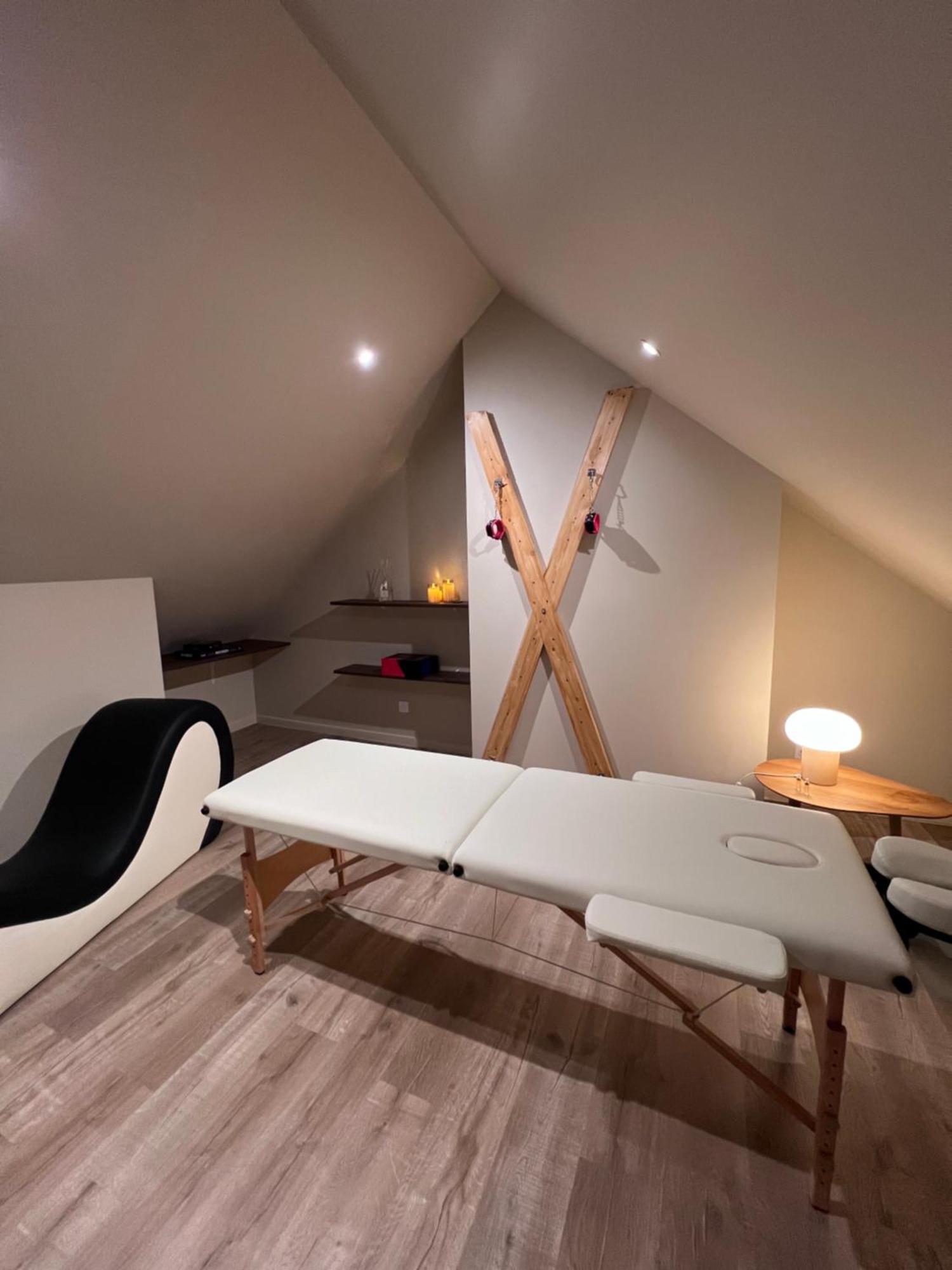 Eden Room - Luxe, Balneo & Sauna Le Mans Exterior foto